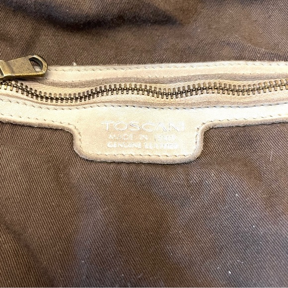 TOSCANI Made in Italy, Distressed Leather Satchel - Picture 12 of 15